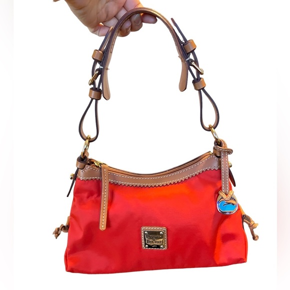 🍊Dooney & Bourke Small Nylon Purse - Picture 1 of 15